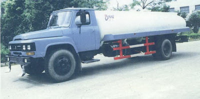 運(yùn)力牌LG5090GSS型灑水車