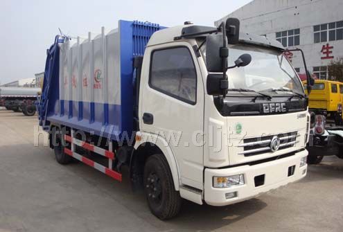 東風(fēng)多利卡壓縮式垃圾車(chē)