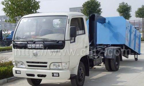 東風(fēng)小霸王拉臂式垃圾車(chē)