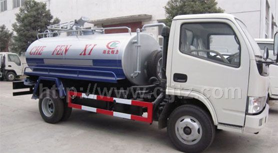 東風金霸吸糞車