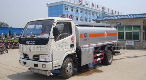 東風(fēng)金霸油罐車(chē)