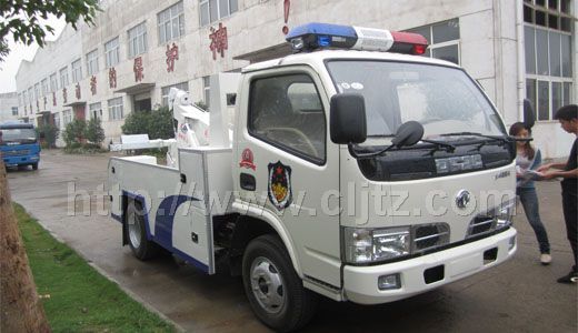 東風(fēng)福瑞卡拖吊連體清障車